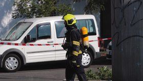 V Suchdole došlo k úniku plynu. Situaci střeží dvě profesionální a jedna dobrovolná hasičská jednotka. (ilustrační foto)