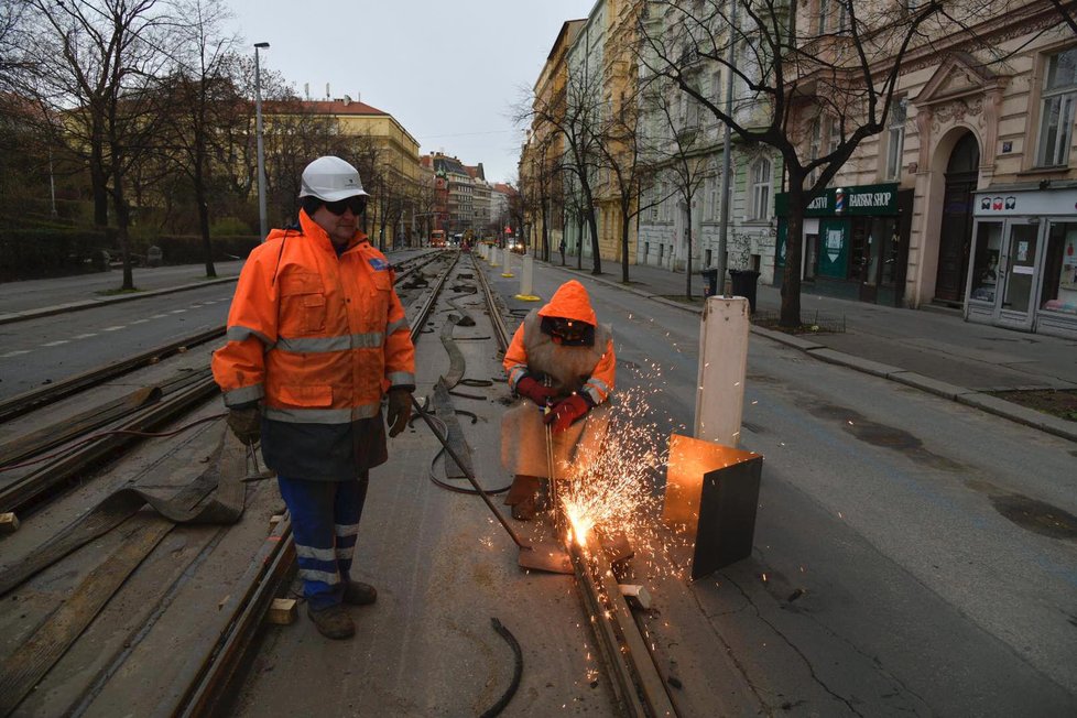 Začala rekonstrukce Vinohradské ulice.