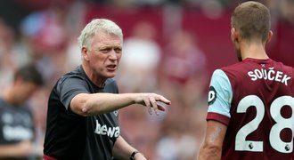 Fotbalové přestupy ONLINE: West Ham po sezoně opustí trenér, co nástupce?