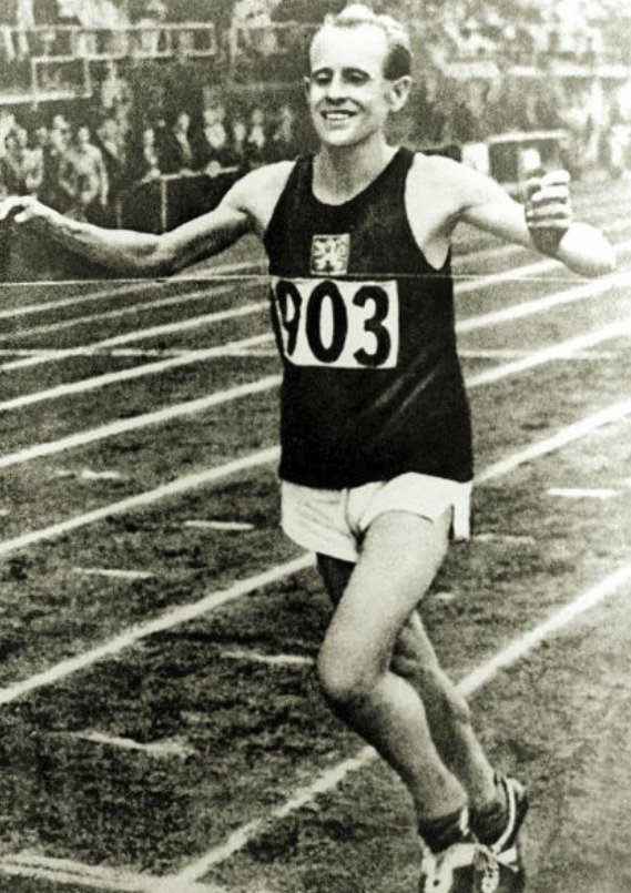 Emil Zátopek (†78)