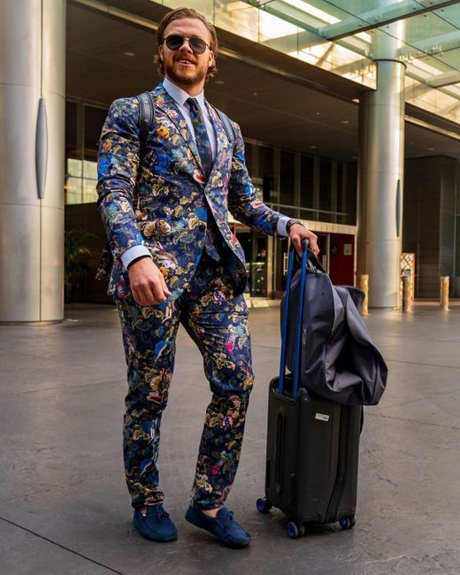 David Pastrňák si potrpí na slušivý outifit David Pastrňák si potrpí na slušivý outifit