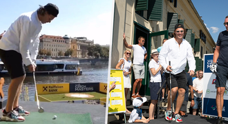 Pastrňák zazářil na golfové exhibici: Zastínil legendu