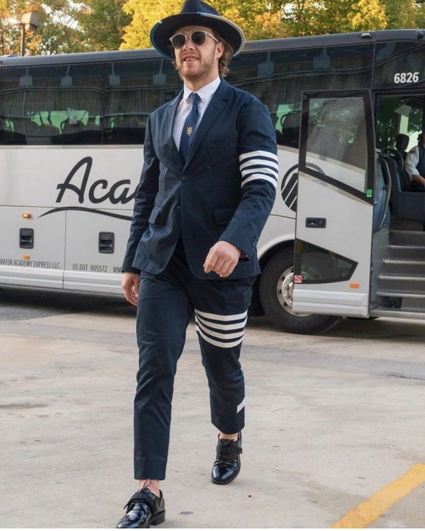 David Pastrňák je podle hokejistů z NHL vůbec nejlépe se oblékajícím hráčem ligy David Pastrňák je podle hokejistů z NHL vůbec nejlépe se oblékajícím hráčem ligy