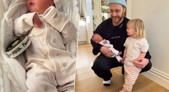 Pastrňákovi ukázali rozkošné fotky novorozené dcerky: Jak se jmenuje? Pastrňákovi ukázali rozkošné fotky novorozené dcerky: Jak se jmenuje?