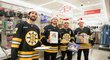 Bostonští obdarují děti ve špitálech Bostonští obdarují děti ve špitálech