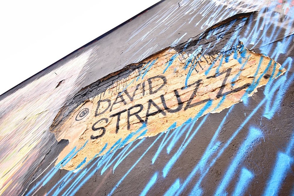 David Strauzz se věnuje takzvanému Mural artu. Prahu zkrášlil už na několika místech.