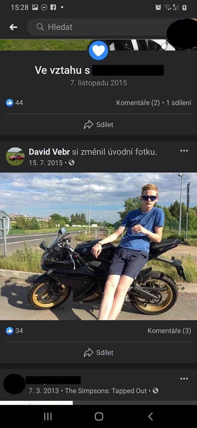 Mladík brutálně napadl svého psa. Hodil s ním o zem a poté do něj kopl