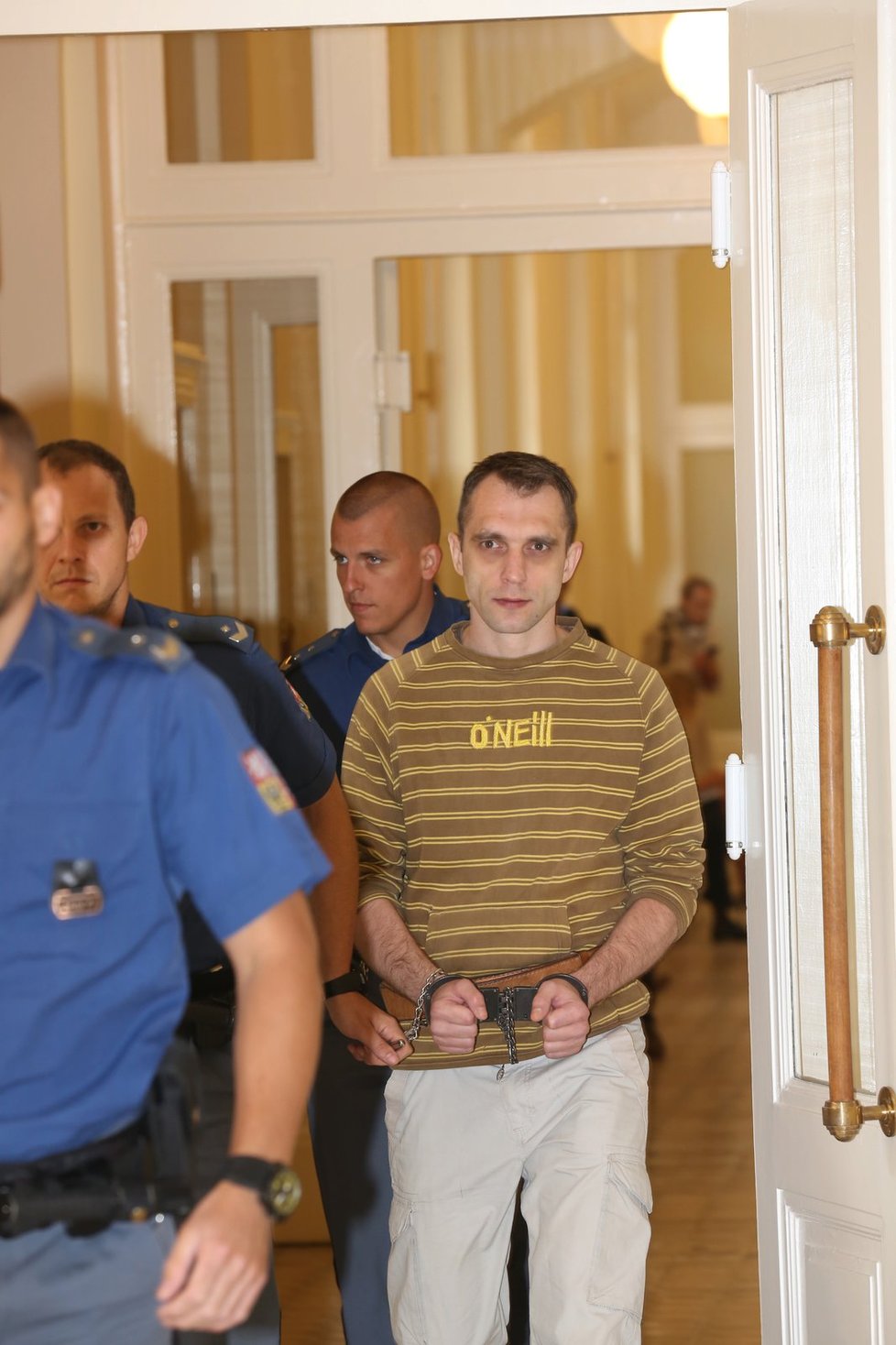 Davida V. policie obvinila z vražd tří pražských taxikářů.