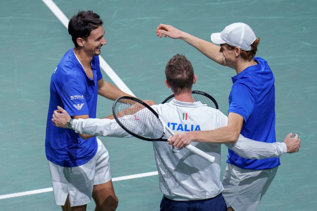 Itálie poráží Srbsko a je ve finále Davis Cupu