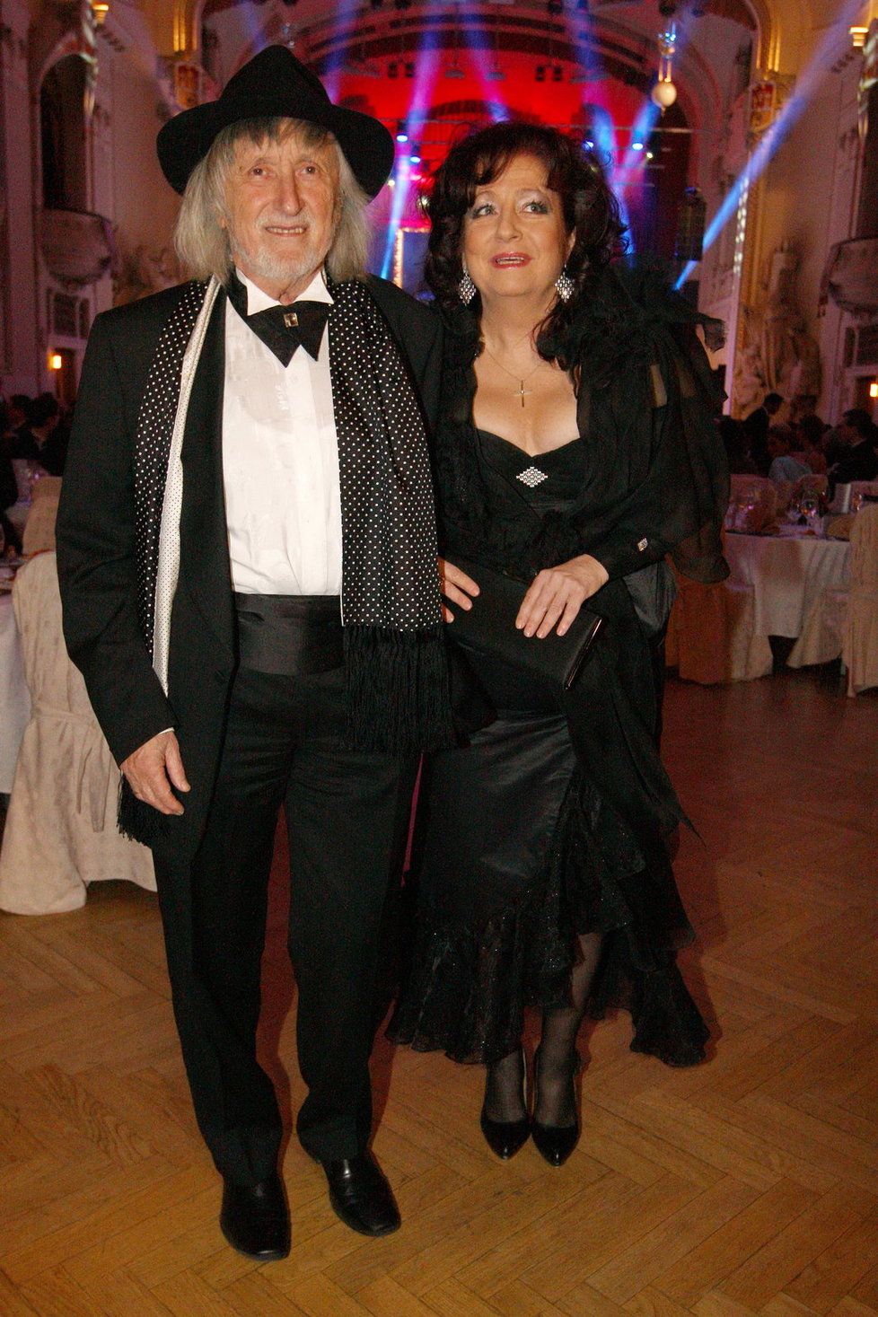 Režisér Juraj Jakubisko se svou manželkou Deanou.