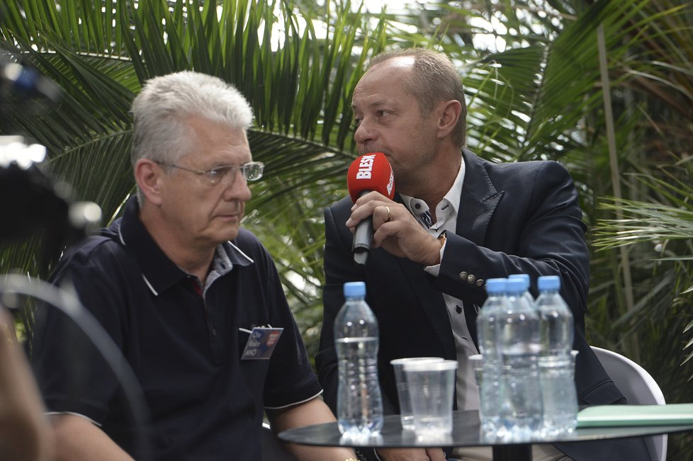 Jiří Kudláček (Občané pro Olomoucký kraj - Volba OK) v debatě Blesku