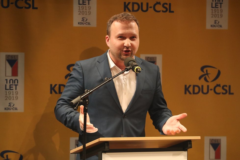 Marian Jurečka během pražské debaty kandidátů na šéfa KDU-ČSL v divadle Minor (25.2.2019)