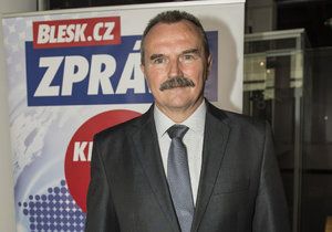 Petr Navrátil kandiduje jako jednička ČSSD ve Zlínském kraji. Teď je krajským radním zodpovědným za školství.