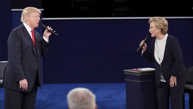 Donald Trump a Hillary Clintonová v prezidentské debatě