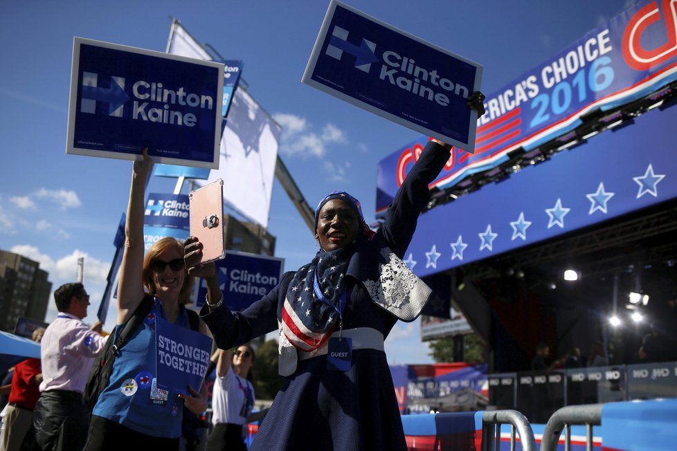 Clintonová a Trump v první televizní debatě