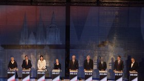 Debaty se zúčastnilo všech devět kandidátů