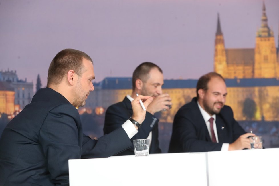 Předvolební debata Blesku o školství (14. 9. 2021): Zleva Martin Baxa (ODS), Jan Berki (STAN), Lukáš Bartoň (Piráti)