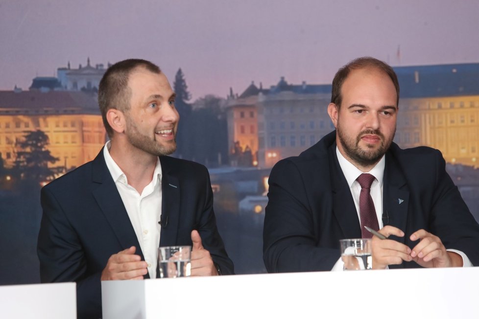 Předvolební debata Blesku o školství (14. 9. 2021): Zleva Jan Berki (STAN) a Lukáš Bartoň (Piráti)