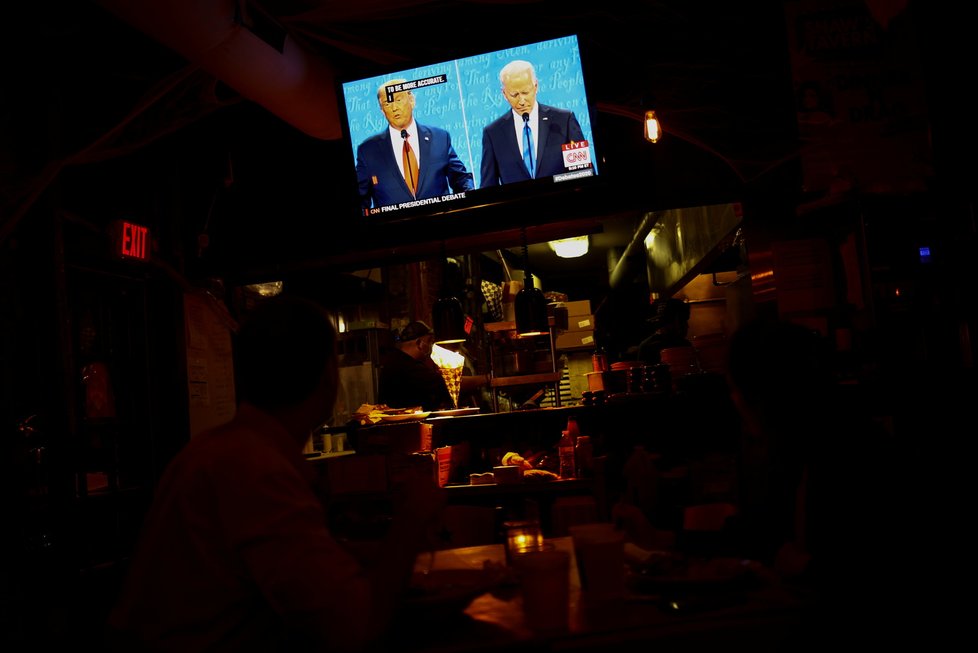 Diváci během poslední debaty před prezidentskými volbami mezi Donaldem Trumpem a Joe Bidenem (23. 10. 2020)