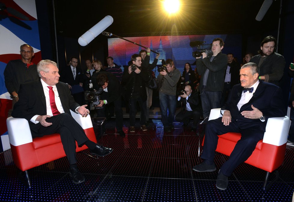 Prezidentské volby: Miloš Zeman vs. Karel Schwarzenberg v televizní debatě