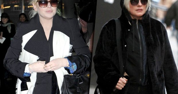 Fotografové chtěli vyfotit Lohan, ale místo ní vyfotili Debbie Harry..Byly k nerozeznání