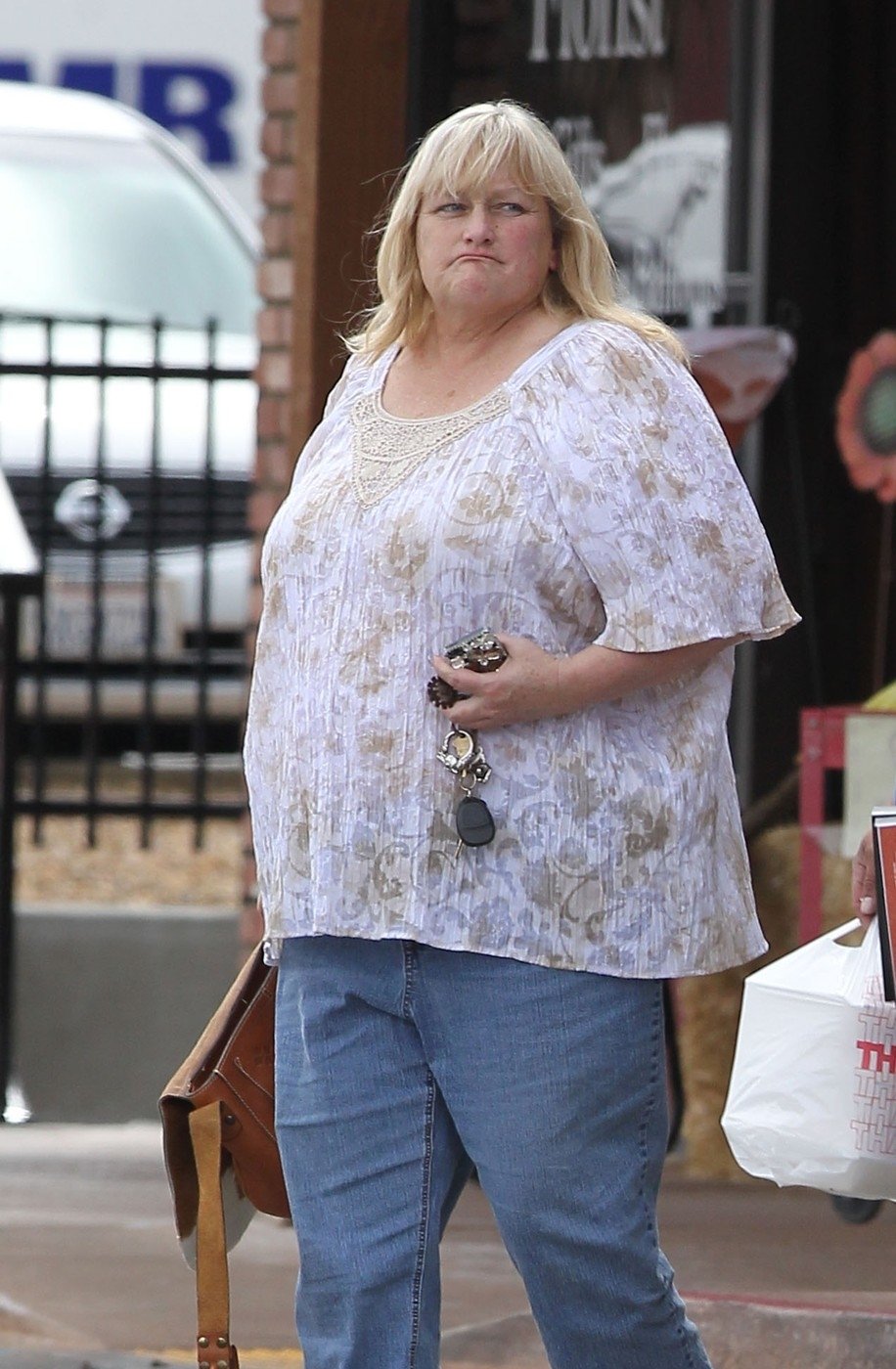 Matka Debbie Rowe