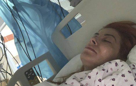 Eva Decastelo skončila v nemocnici.