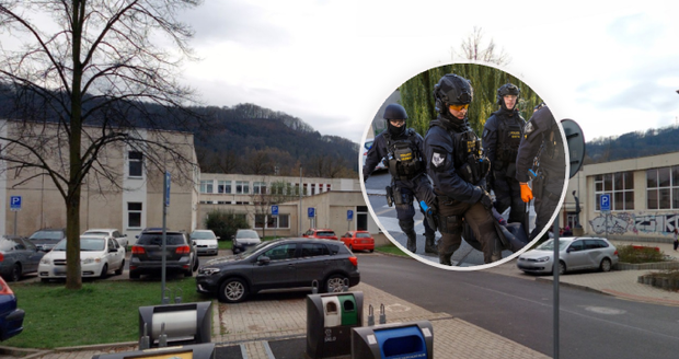 Mladík vyhrožoval střelbou na škole v Děčíně.
