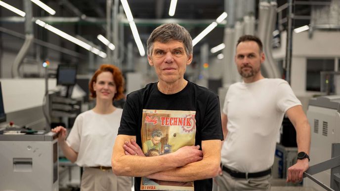 Dalibor Dědek s dcerou Terezou Nalezenou a synem Janem Dědkem. Dalibor Dědek s dcerou Terezou Nalezenou a synem Janem Dědkem.