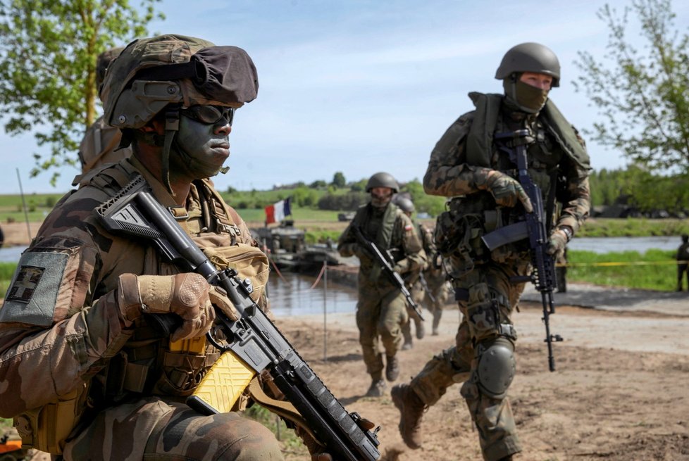 Cvičení NATO Defender Europe 2022 v Polsku.