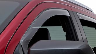 Deflektor bočního okna na okna předních dveří v transparentní barvě (Ford) Deflektor bočního okna na okna předních dveří v transparentní barvě (Ford)