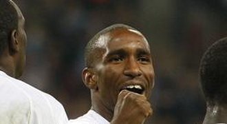 Superstřelec Jermain Defoe: Policisté jsou rasisti!