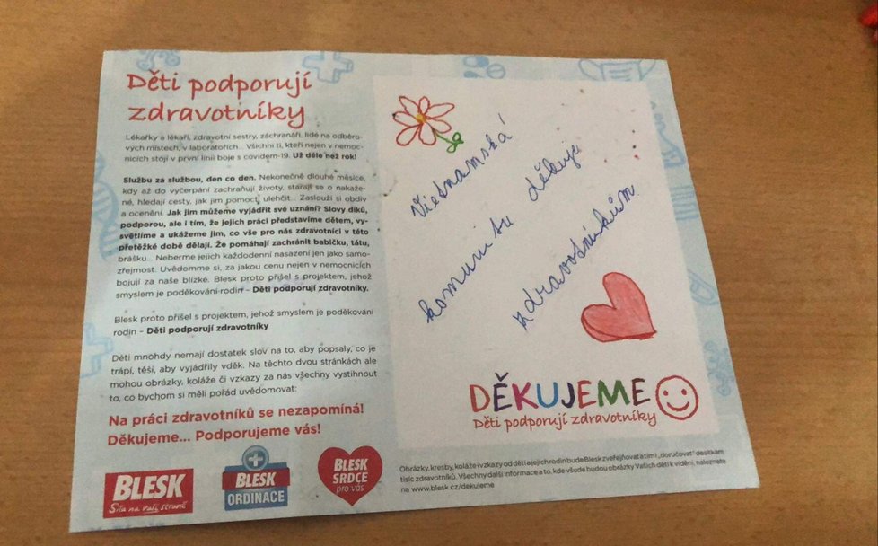 Vietnamská komunita děkuje zdravotníkům - Emily (8) a Jony (8) z Domažlic