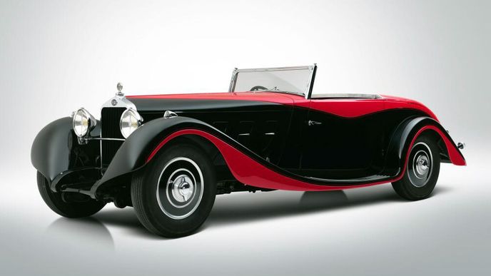 Dvoubarevný Delage D8S Cabriolet Special z roku 1935 měl karoserii Chapron. Dvoubarevný Delage D8S Cabriolet Special z roku 1935 měl karoserii Chapron.