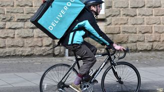 Deliveroo chystá vstup na londýnskou burzu. Část akcií nabídne zákazníkům