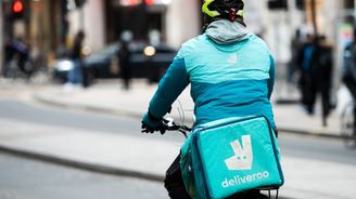 Deliveroo chystá vstup na londýnskou burzu, má jít o největší nabídku akcií za posledních sedm let