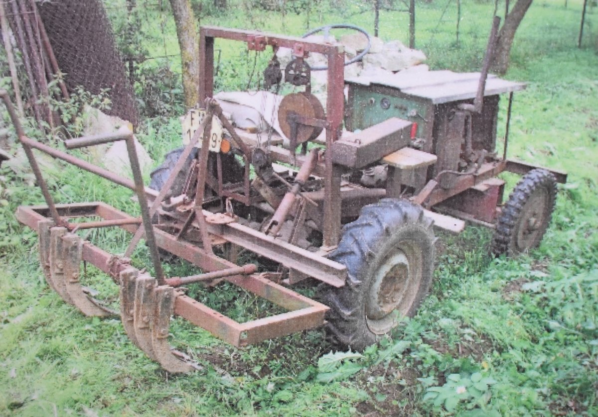 Traktor, který sestrojil Petr Šturc.