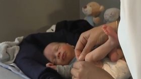 Vincent je první dítě narozené z transplantované dělohy.