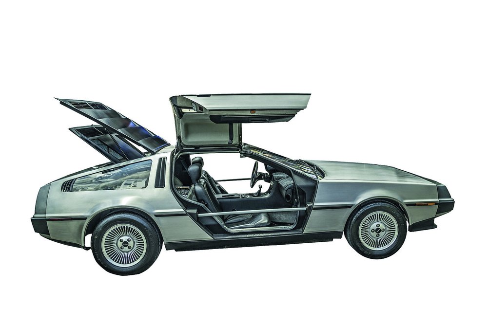 Auto DeLorean se proslavilo Návratem do budoucnosti: Dveře typu racčí křídla se využívají především u supersportů