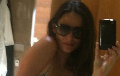 Demi Moore (47): Tělo čtyřicítky, póza šestnáctky...