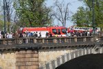 Demonstranti protestovali proti pochodu pro život. Zablokovali most Legií. (6. duben 2024)