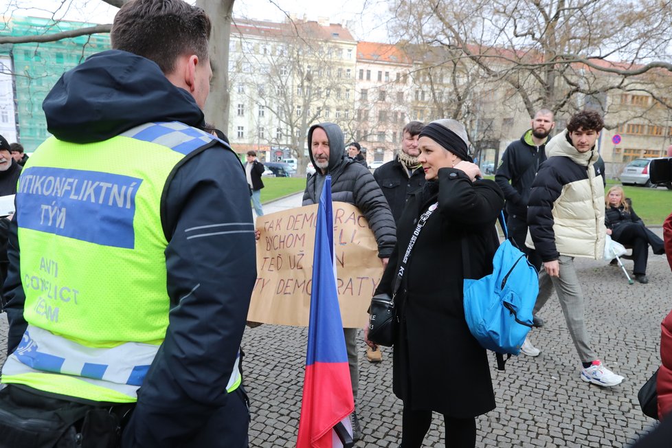 Demostrace za odstoupení děkana VŠE Miroslva Ševčíka. (15. březen 2023)