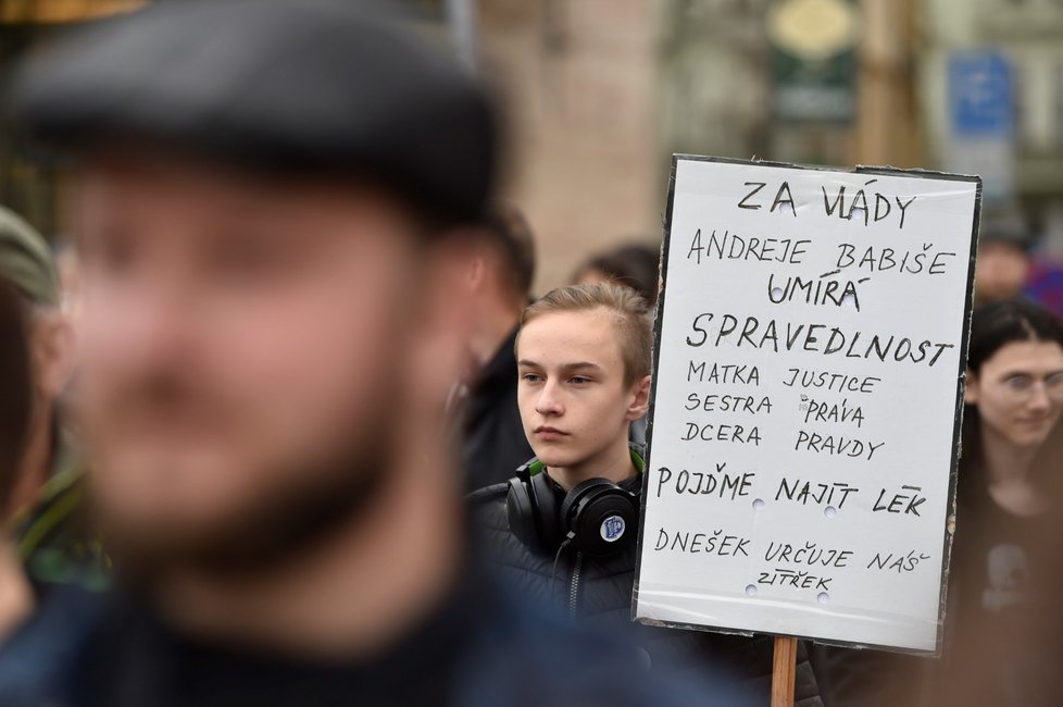 Pochod za nezávislou justici v Brně (29. 4. 2019)