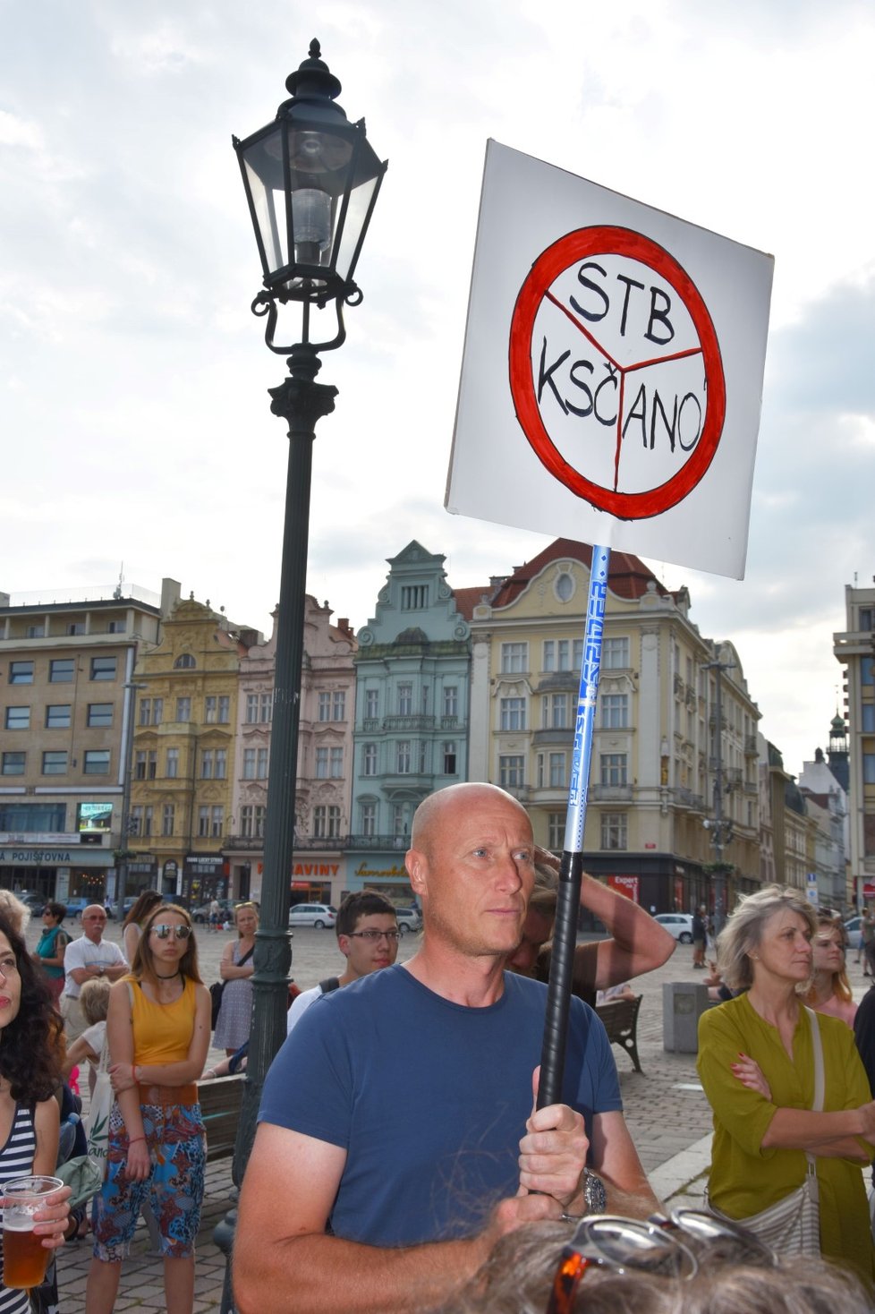 Demonstrace proti Andreji Babišovi a komunistům v Plzni (5.6.2018)