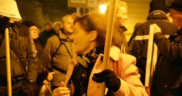 Protest 23. listopadu před Úřadem vlády