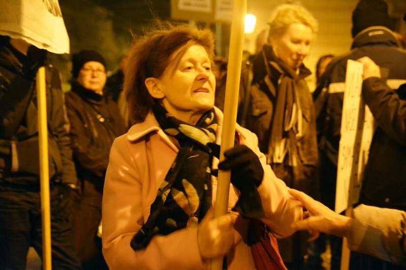 Protest 23. listopadu před Úřadem vlády