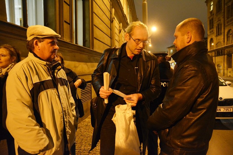 Protest vedl jako vždy mluvčí iniciativy Moje Písnice Ondřej Václavík.