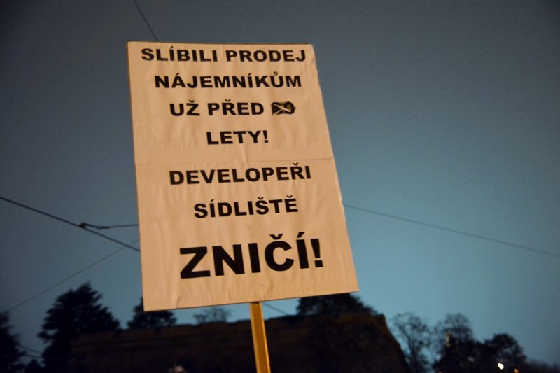 Protest 23. listopadu před Úřadem vlády