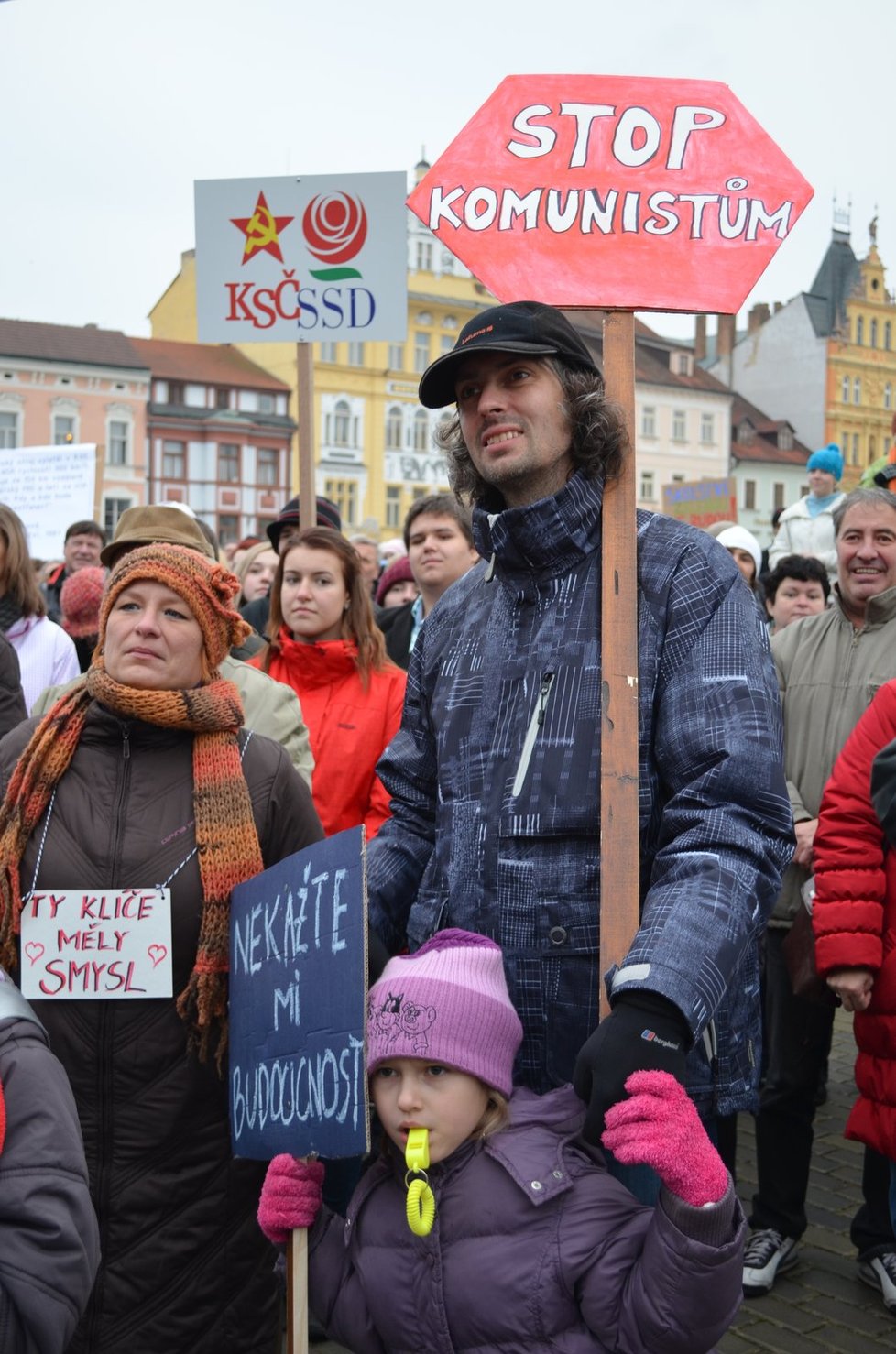 Na 700 lidí vyjádřilo nesouhlas s koalicí v čele kraje.