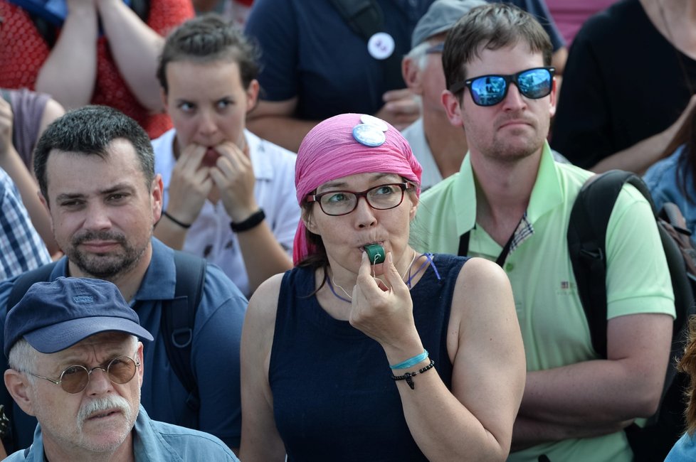 Účastníci demonstrace na Letné (23. 6. 2019)